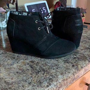 Toms booties